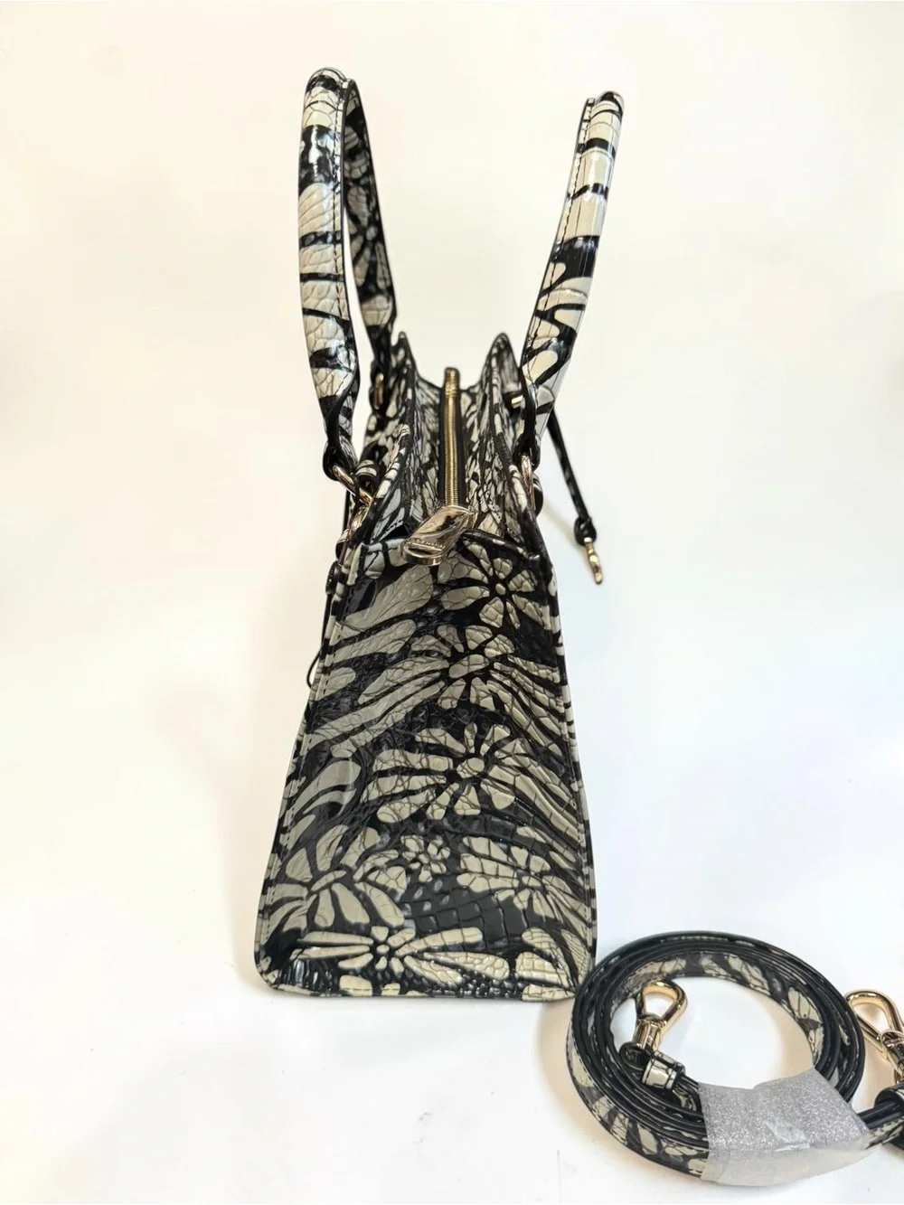 The Brahmin Cami Satchel NWT Full Inclusion.